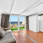 Brisa Serena - Oceanfront & Jacuzzi