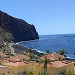 Brisa Serena - Oceanfront & Jacuzzi